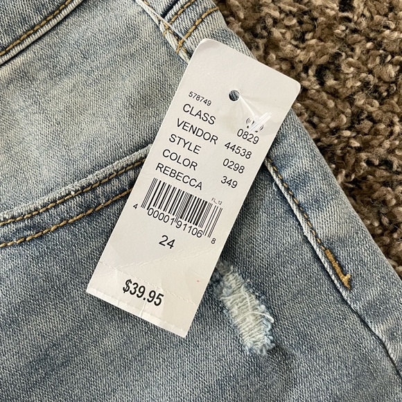 NWT highly waisted shorts! - Picture 2 of 6